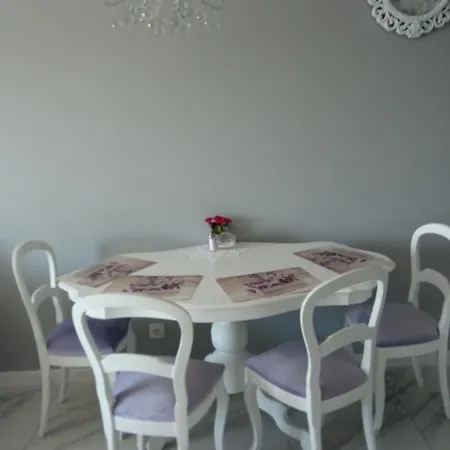 Apartament Lawendowy *